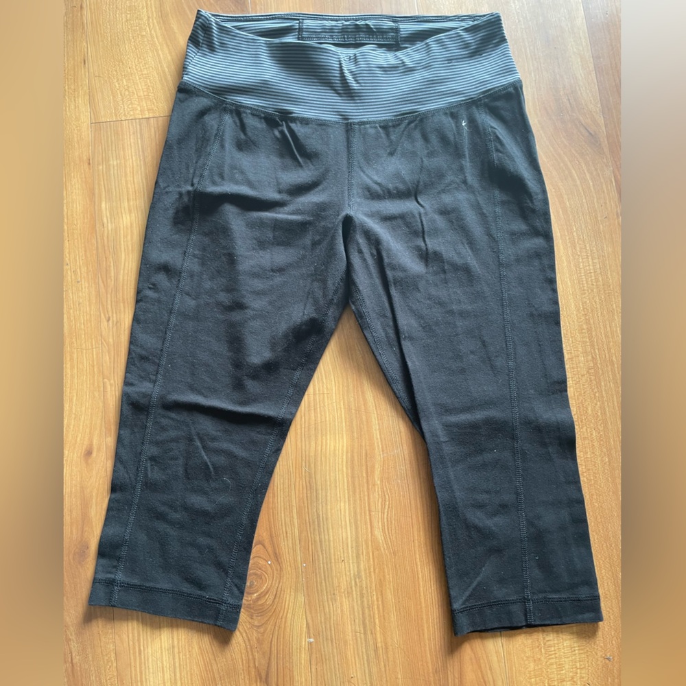 Danskin Now EUC fitted crop pants